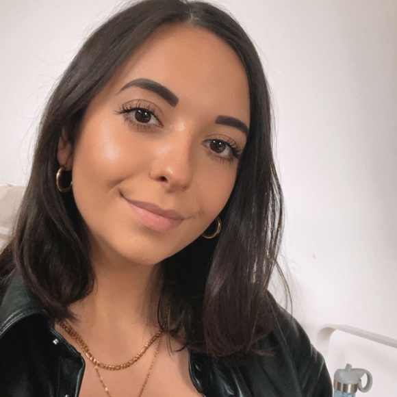 Meet your Posher, Barbara - Picture 1 of 1